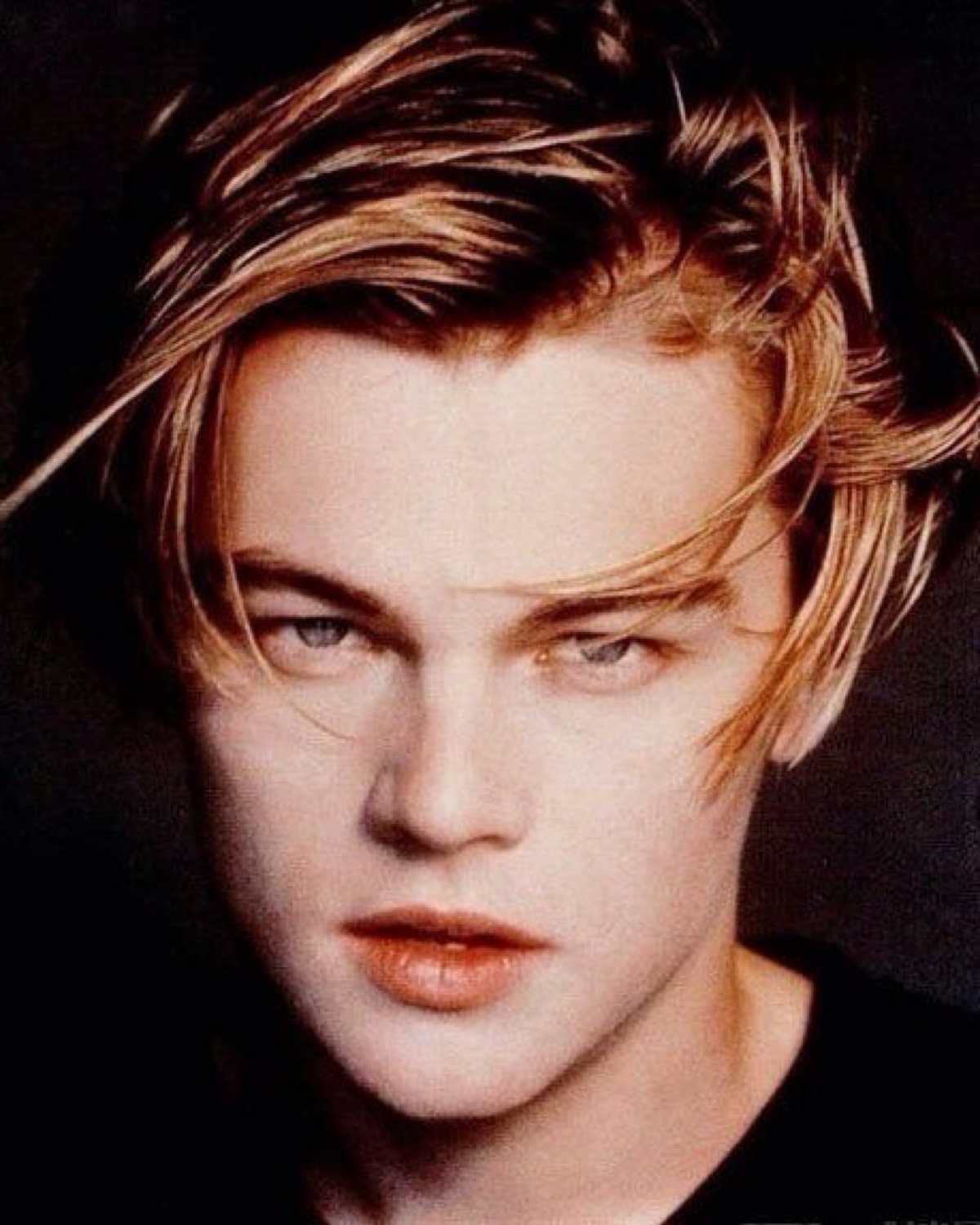 眾望所歸！萊昂納多終獲影帝，小李子黑發(fā)熬成白發(fā)之路！