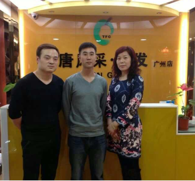 增發(fā)變成舞臺(tái) 當(dāng)增發(fā)變成舞臺(tái)——唐風(fēng)采合肥分店長(zhǎng)羅姐的唐風(fēng)采之緣2