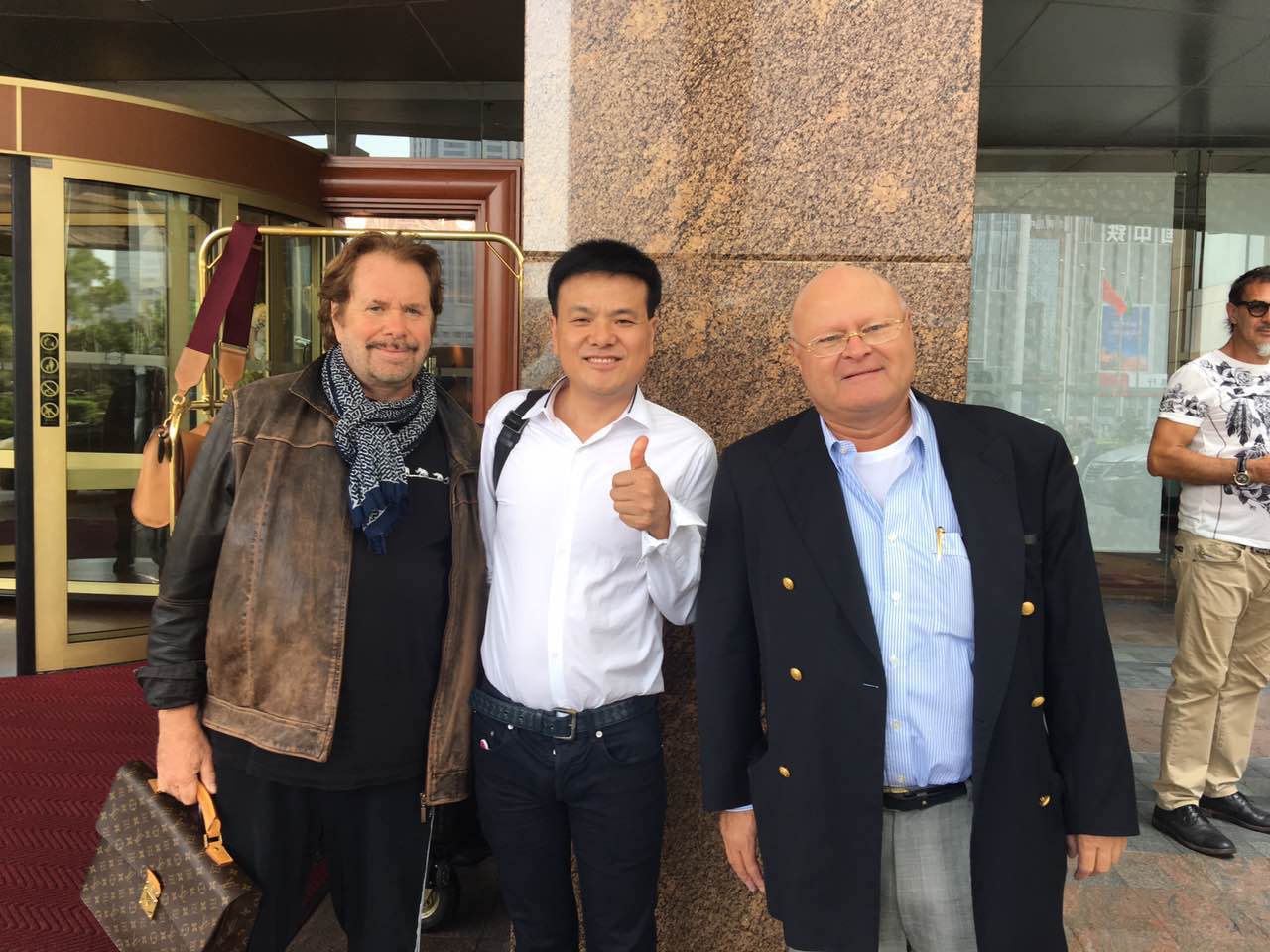 唐風采假發(fā)創(chuàng)始人唐利民先生參加ICD世界發(fā)型設(shè)計家協(xié)會 唐風采假發(fā)創(chuàng)始人唐利民先生參加ICD世界發(fā)型設(shè)計家協(xié)會