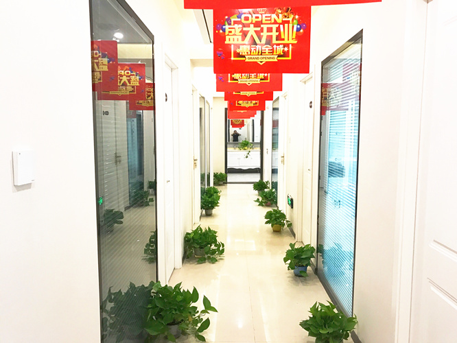 熱烈祝賀唐風(fēng)采假發(fā)鄭州店豪裝升級，喜遷新址！